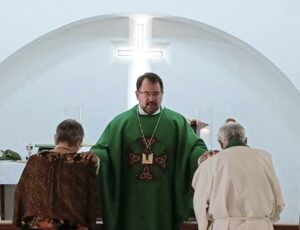 Farewell to Fr Alec and Linda